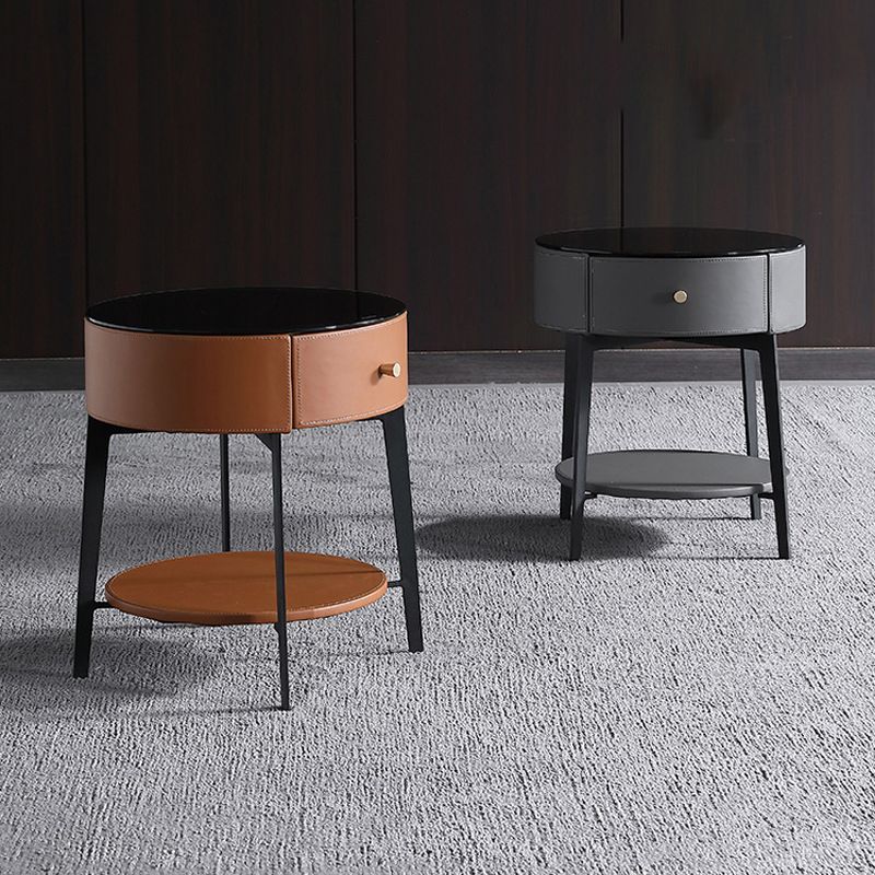 NOVE IN PELLE E METALE NOTTO MODERA MINIMALIST IN MIMERISTRO CONTO OPERO CON GAMBIE