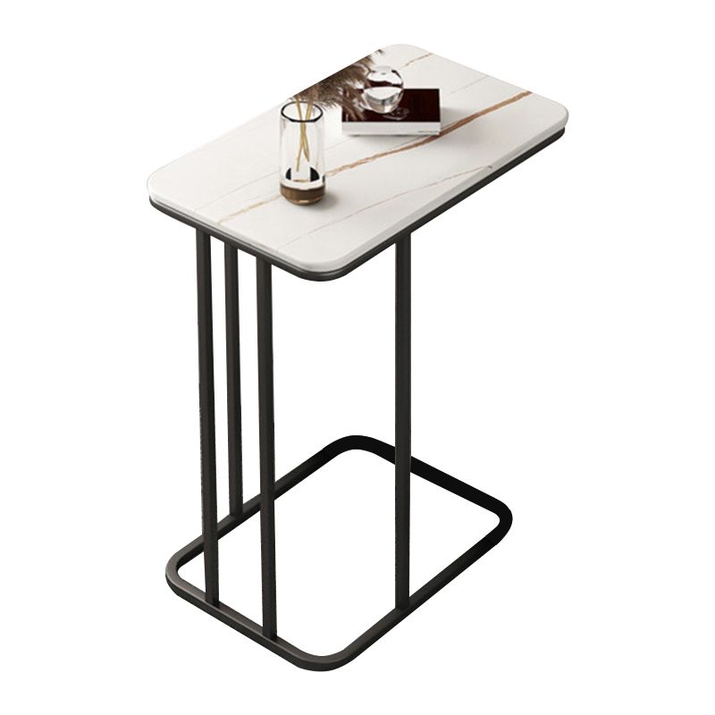 Mesa moderna de la esquina C redonda de la pizarra.