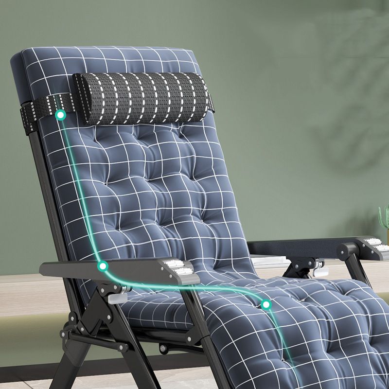 Sedia pieghevole in metallo in metallo standard in metallo contemporaneo