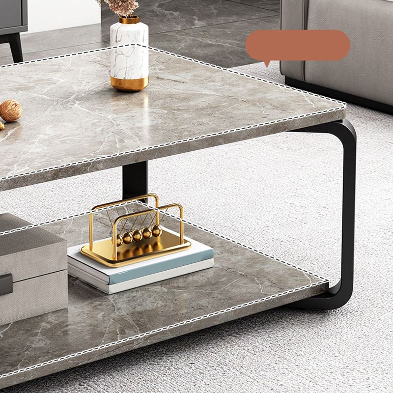 Table basse rectangulaire blanche et noire en faux marbre, base carrée à 4 pieds, style moderne