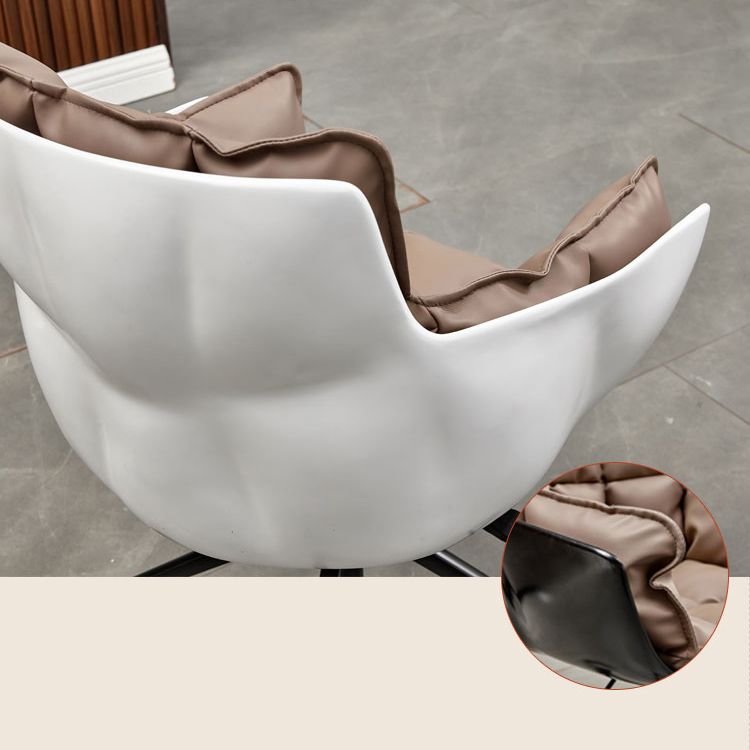 Sedia da ufficio imbottita in cotone a metà schiena.