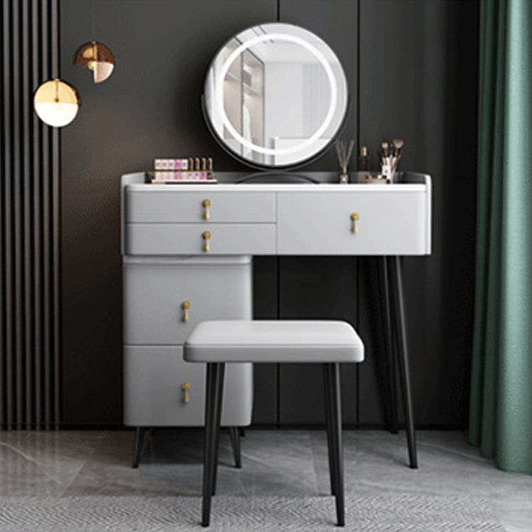 ベッドルームメイクアップバニティ31.50 "5つの引き出し付きの高モダンなドレッシングテーブル