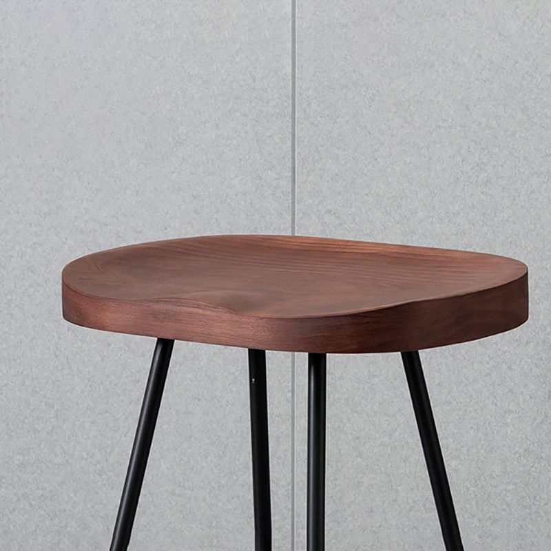 Modern Style Iron Bar Stool with Footrest Dining Room Solid Wood Bar Stool 30 Inches Clearhalo 'Bar Furniture' 'Bar Stools' 'bar_stools' 'furn' 'furn_bar_stools' 'furniture_bar_stools' 'Kitchen & Dining Furniture' 'kitchen&dining_furn' 'kitchen' 'kitchen_furn' Furniture' 1200x1200_1b1a619b-96ad-45ec-8f44-034e315144f5
