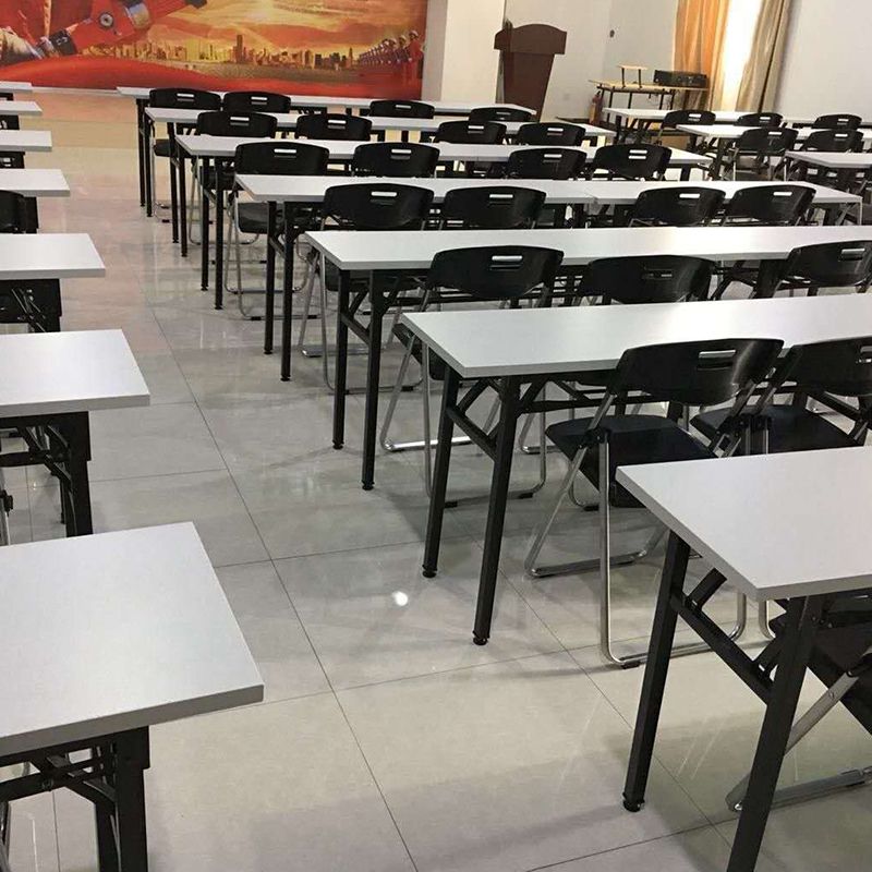 Presidente della conferenza imbottita in plastica senza braccio.