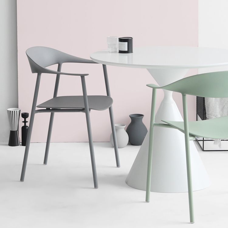Matte Finish Scandinavian Dining Arm Chair Plastic Open Back Dining Chair Clearhalo ' kitchen&dining_furn' 'Dining Chairs' 'Dining Tables & Seating' 'dining_chair' 'furn' 'furn_dining_chair' 'Furniture' 'furniture_dining_chair' 'Kitchen & Dining Furniture' 'kitchen' 1200x1200_1b6f21eb-e69c-4e42-8e84-6aa5915997a9