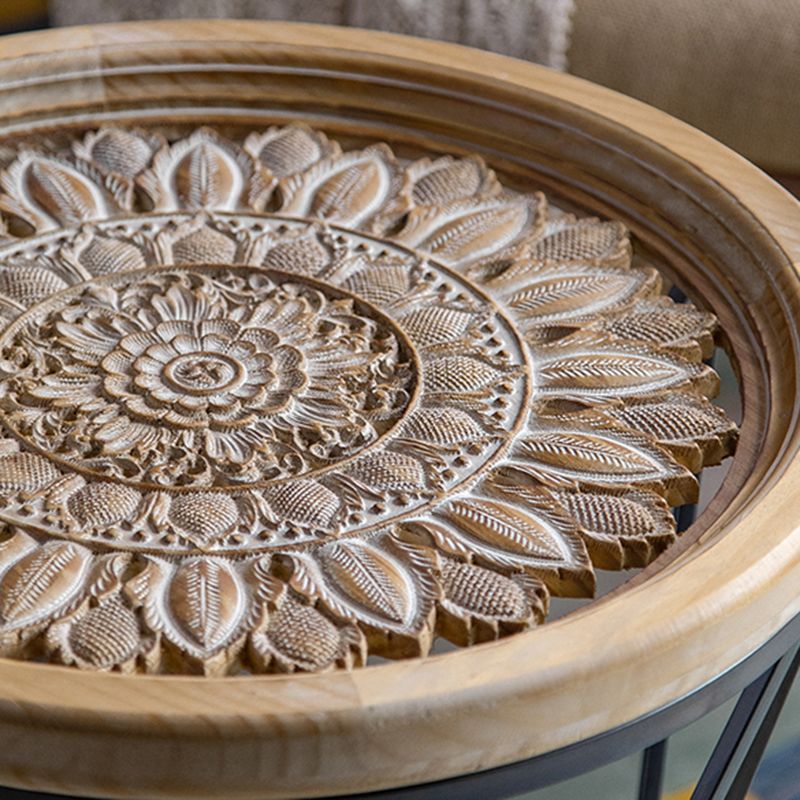 Table d'extrémité en bois massif de forme ronde avec table d'angle de base en métal pour le salon