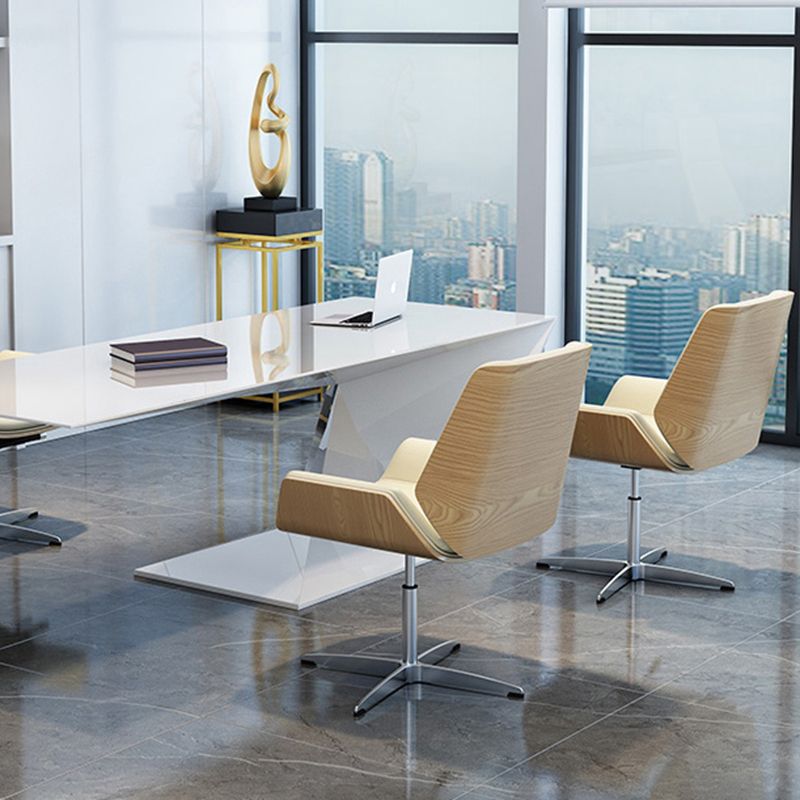 Moderne middelste rugstoel ergonomisch verstelbare stoelhoogte leerstoel