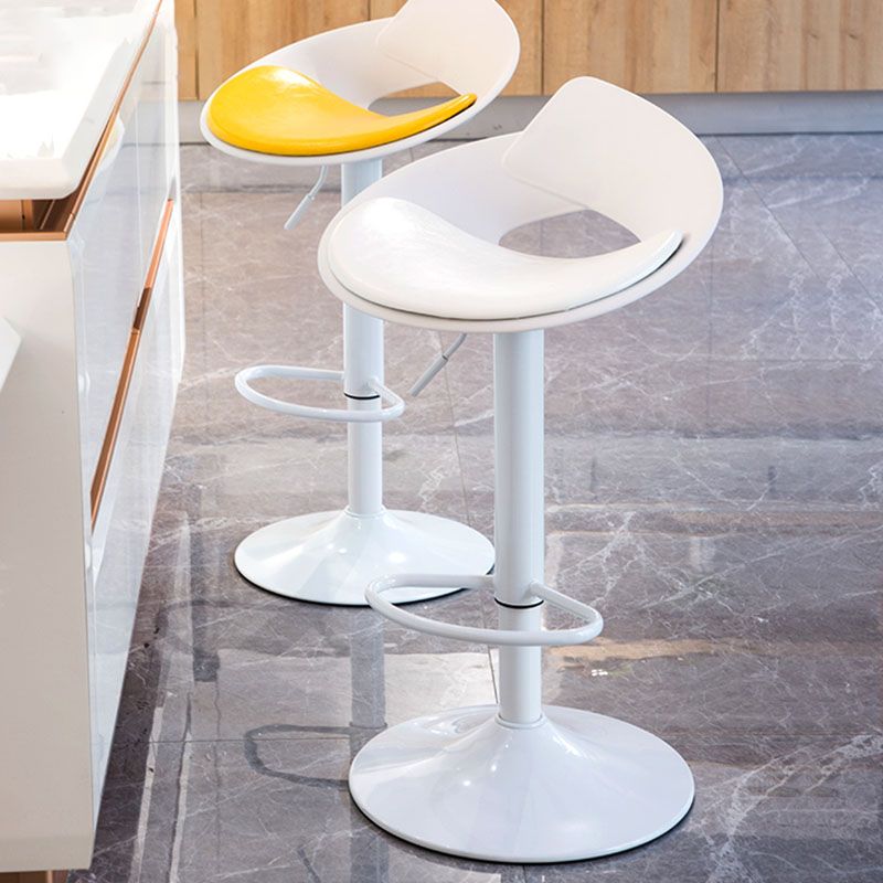 Nordic Style Leather Seats Barstool Rotating Lifting Bar Stool for Indoor Clearhalo 'Bar Furniture' 'Bar Stools' 'bar_stools' 'furn' 'furn_bar_stools' 'furniture_bar_stools' 'Kitchen & Dining Furniture' 'kitchen&dining_furn' 'kitchen' 'kitchen_furn' Furniture' 1200x1200_1c2a2546-48bf-4b13-9248-8e8738f3f150