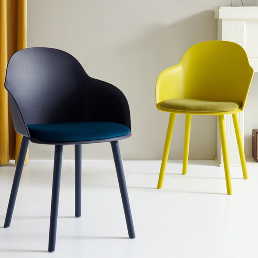 Plastic Scandinavian Style Dining Chair Dining Room Solid Back Chair with Arm Clearhalo ' kitchen&dining_furn' 'Dining Chairs' 'Dining Tables & Seating' 'dining_chair' 'Furniture' 'furniture_dining_chair' 'Kitchen & Dining Furniture' 'kitchen' 1200x1200_1c3f0549-cb41-4b9d-b65c-43eed85ff5b1