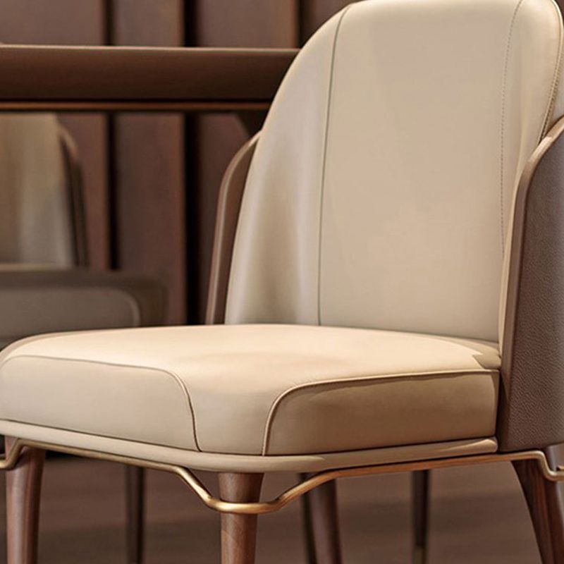 Sedie da pranzo in stile glam in stile sedie laterali imbottite con gambe in legno