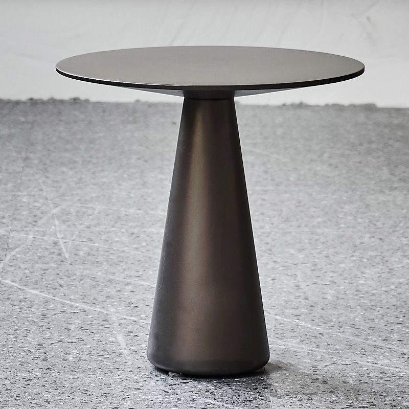 Mid-Century Metal Round Top Side Table 19.6-inch Pedestal End Table Clearhalo 'Coffee & Accent Tables' 'End & Side Tables' 'end_side_tables' 'furn' 'furn_end_side_tables' 'Furniture' 'Living Room Furniture' 1200x1200_1cb3ed0c-ffe7-4f4c-816d-e7ec1267e0a3