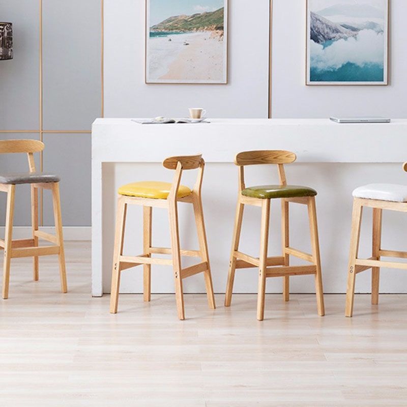 Scandinavian Upholstered Low Back Footrest Stool Matte Finish Rubberwood Barstool Clearhalo 'Bar Furniture' 'Bar Stools' 'bar_stools' 'furn' 'furn_bar_stools' 'Furniture' 'furniture_bar_stools' 'Kitchen & Dining Furniture' 1200x1200_1d2c7579-c26b-4308-af9f-c6dc20c5bf3c