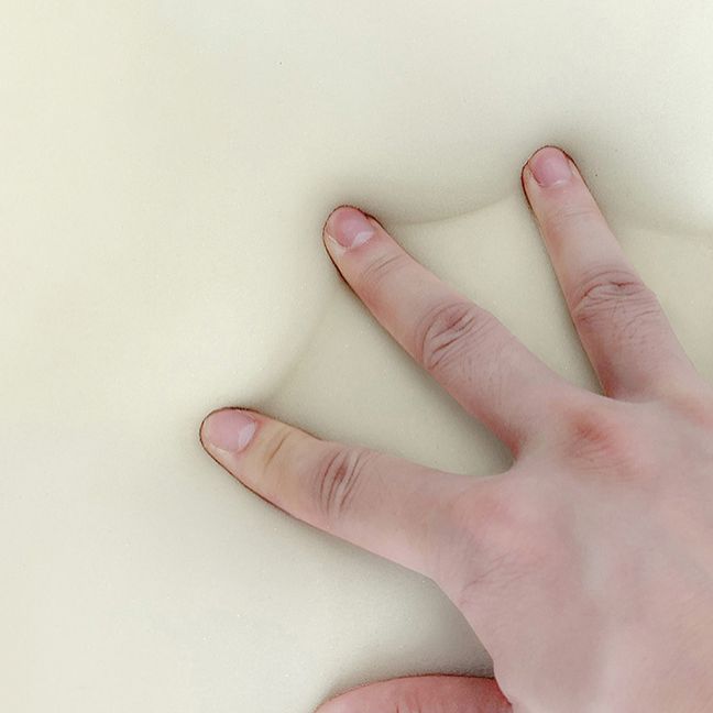 モダンホームレザーアームチェアマット仕上げソリッドバックダイニングチェア