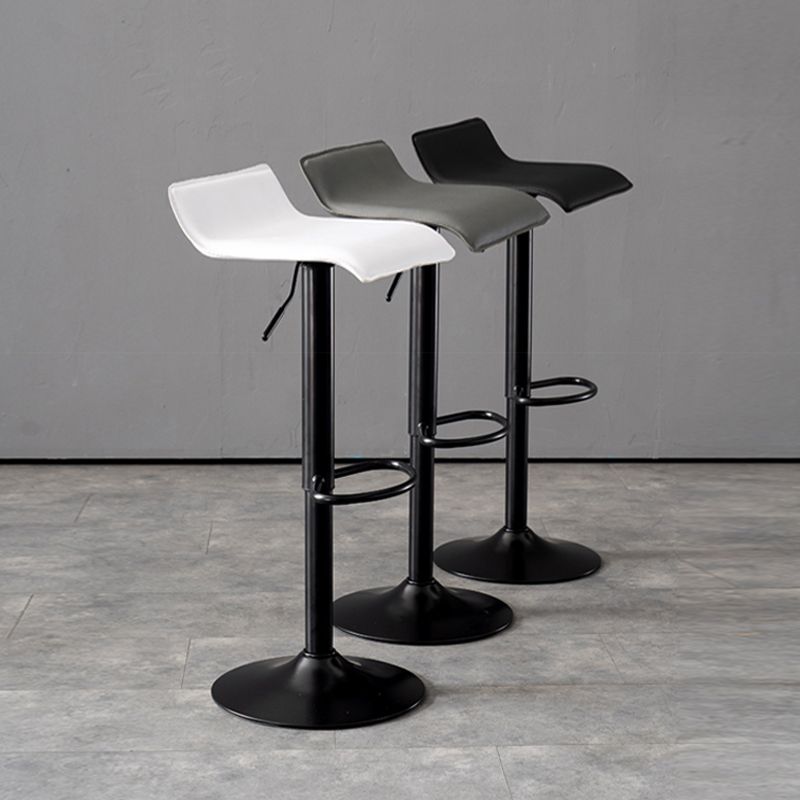 Modern Adjustable Swivel Bar Stool Footrest Low Back Faux Leather Bar Stool Clearhalo 'Bar Furniture' 'Bar Stools' 'bar_stools' 'furn' 'furn_bar_stools' 'furniture_bar_stools' 'Kitchen & Dining Furniture' 'kitchen&dining_furn' 'kitchen' 'kitchen_furn' Furniture' 1200x1200_1da483ec-c7ec-414f-bb45-d9f378393651