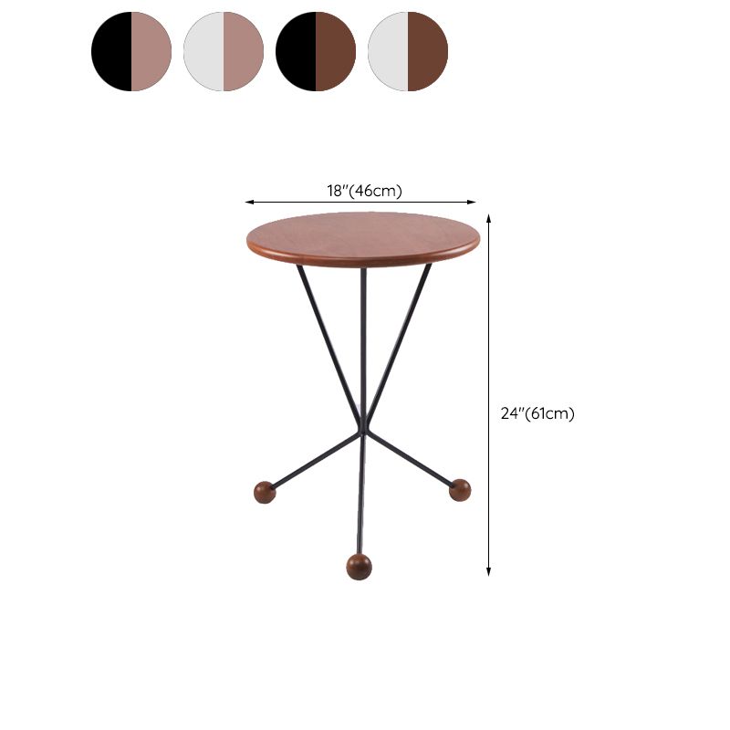 Mesa de la mesa redonda de madera sólida escandinava Pats Cross Table lateral