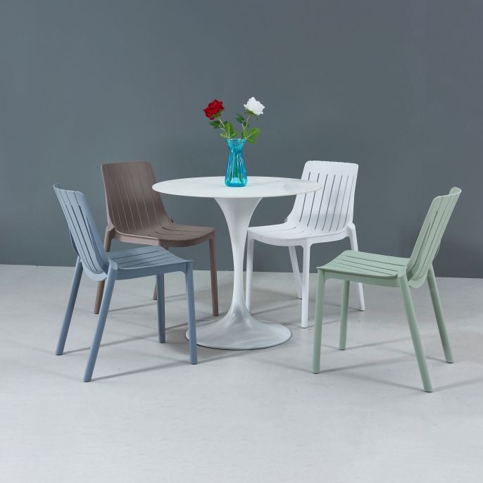 Modern Plastic Indoor-Outdoor Chairs Slat Back Arm Chair for Restaurant Clearhalo ' kitchen&dining_furn' 'Dining Chairs' 'Dining Tables & Seating' 'dining_chair' 'furn' 'furn_dining_chair' 'Furniture' 'furniture_dining_chair' 'Kitchen & Dining Furniture' 'kitchen' 1200x1200_1e6e2fe8-9e45-4e51-bb26-935abcbb8610