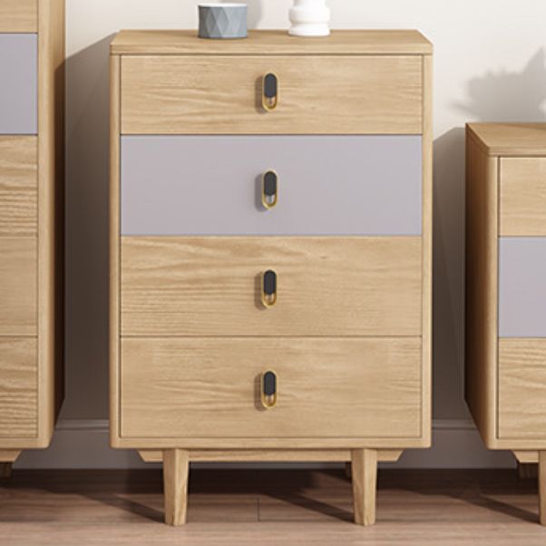 Coffre en bois moderne avec des jambes droites et des tiroirs accent coffre