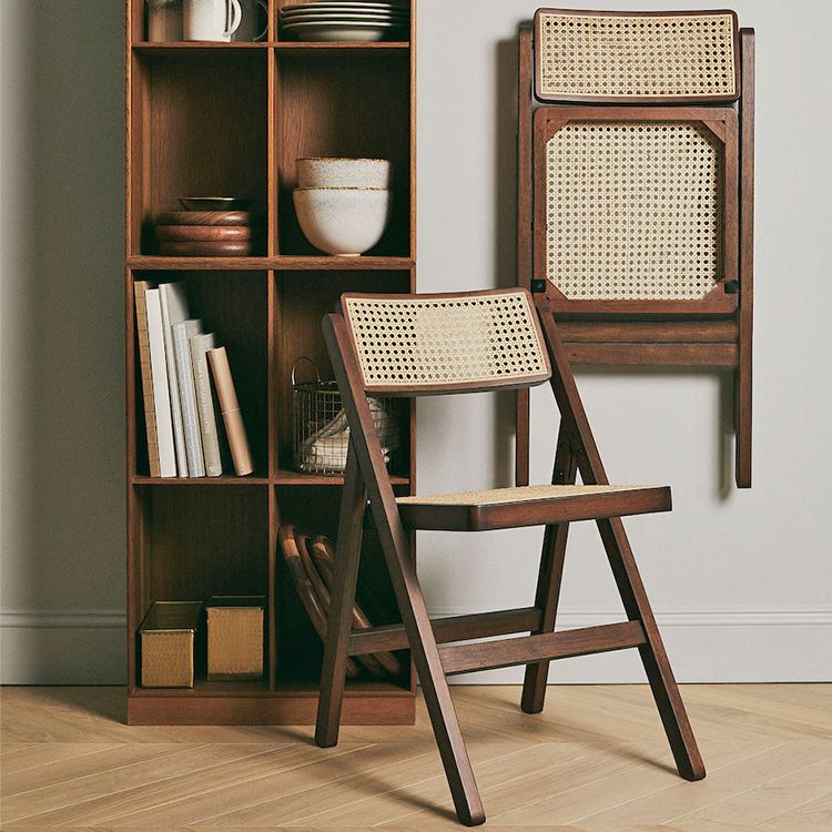 Chaises de style traditionnel pour manger des chaises sans bras avec des jambes en bois