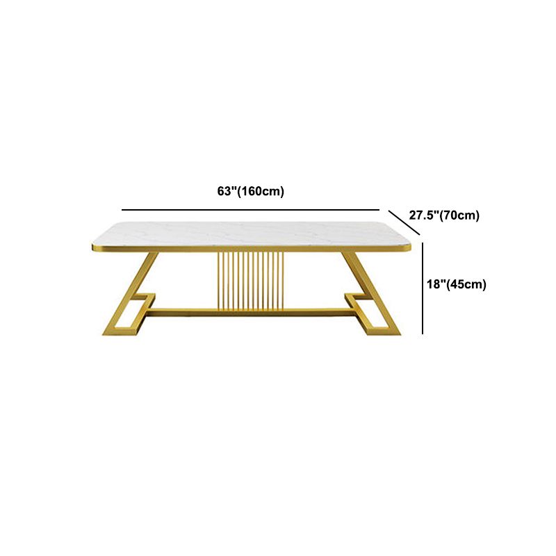 Tavolino in stile glam con base di cavalletto e top in marmo nel rettangolo