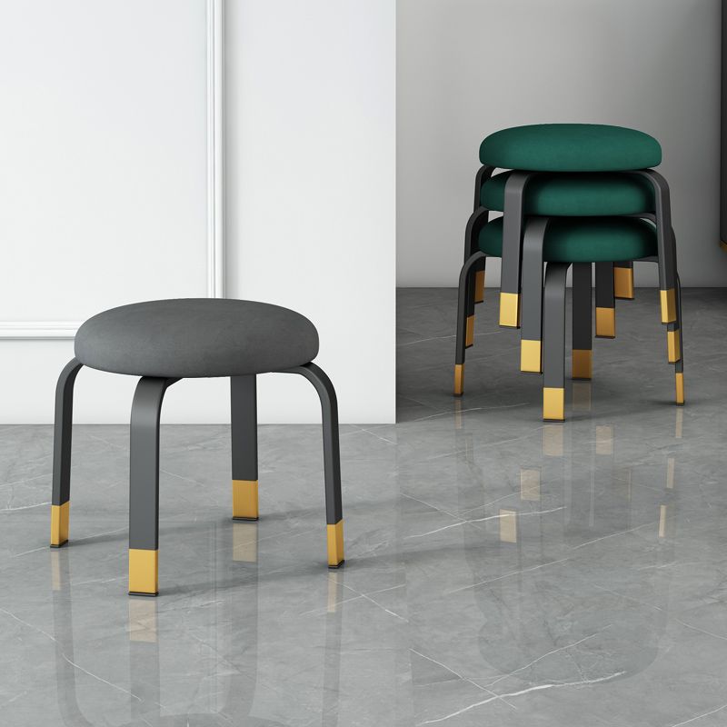 Fabric Round Water Resistant Ottoman Modern Solid Color Metal Frame Ottoman Clearhalo 'furn' 'furn_ottomans_poufs' 'Furniture' 'Living Room Furniture' 'Ottomans & Poufs' 'ottomans_poufs' 1200x1200_1ede49a6-d63f-47c9-95ed-7724033c1759