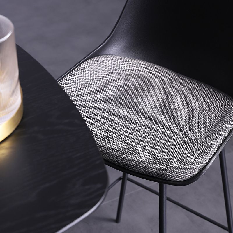 Modern Plastic Bar-stool Bucket Seat Counter Bar Stool with Metal Legs Clearhalo 'Bar Furniture' 'Bar Stools' 'bar_stools' 'furn' 'furn_bar_stools' 'Furniture' 'Kitchen & Dining Furniture' 1200x1200_1f20589c-d7aa-4d17-ab3a-499ae064c530