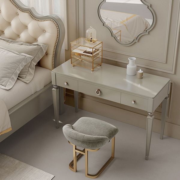 Tavolo da scrivania per trucco a 3 cassetti in legno massiccio grigio con set di sgabelli