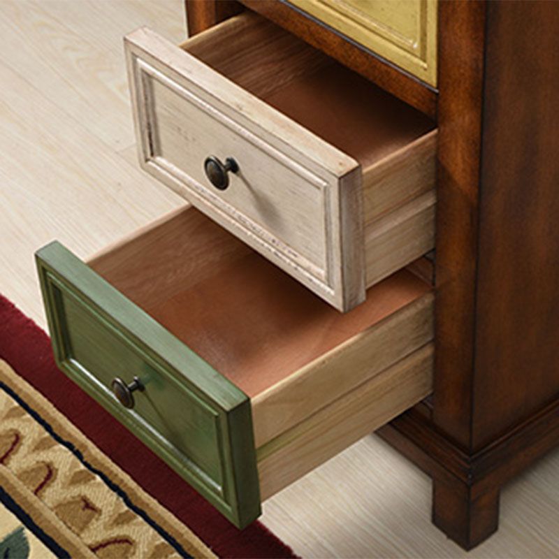 Cajones verticales de cofre de almacenamiento de madera tradicionales incluyendo tocador de cofre de almacenamiento