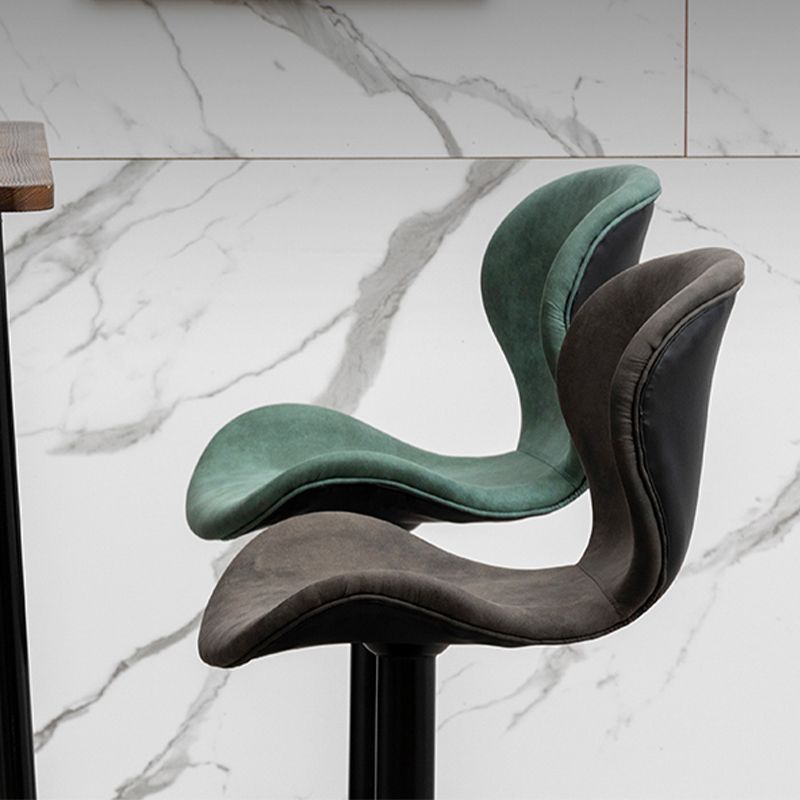 Scandinave Metal Barstool Adjustable PU Leather Barstools en finition mate pour intérieur