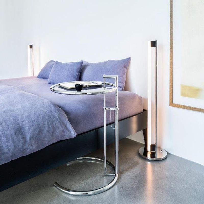 Round Glass Top End Table with Stainless Steel C Base Side Table Clearhalo 'Coffee & Accent Tables' 'End & Side Tables' 'end_side_tables' 'furn' 'furn_end_side_tables' 'Furniture' 'Living Room Furniture' 1200x1200_20a21a61-d289-403d-82dd-4f6adb37b310