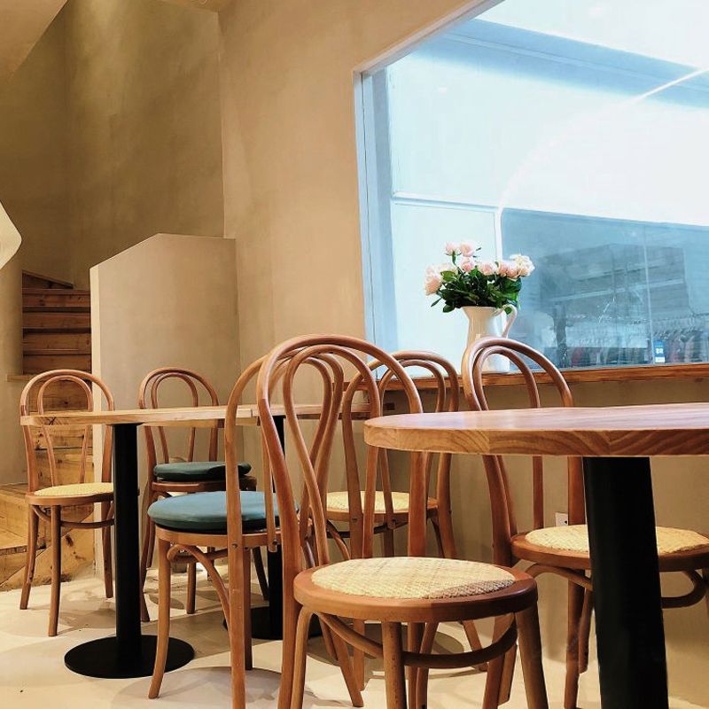 Round Casual Dining Table Wood Color Fixed Table of Pinewood Solid Wood Clearhalo ' dining_table' 'Dining Tables & Seating' 'Dining Tables' 'furn' 'furn_dining_table' 'Furniture' 'furniture_dining_table' 'Kitchen & Dining Furniture' 'kitchen&dining_furn' 'kitchen' 'kitchen_dining_table' 1200x1200_20f7ec97-8151-4234-8194-01383e3d274d