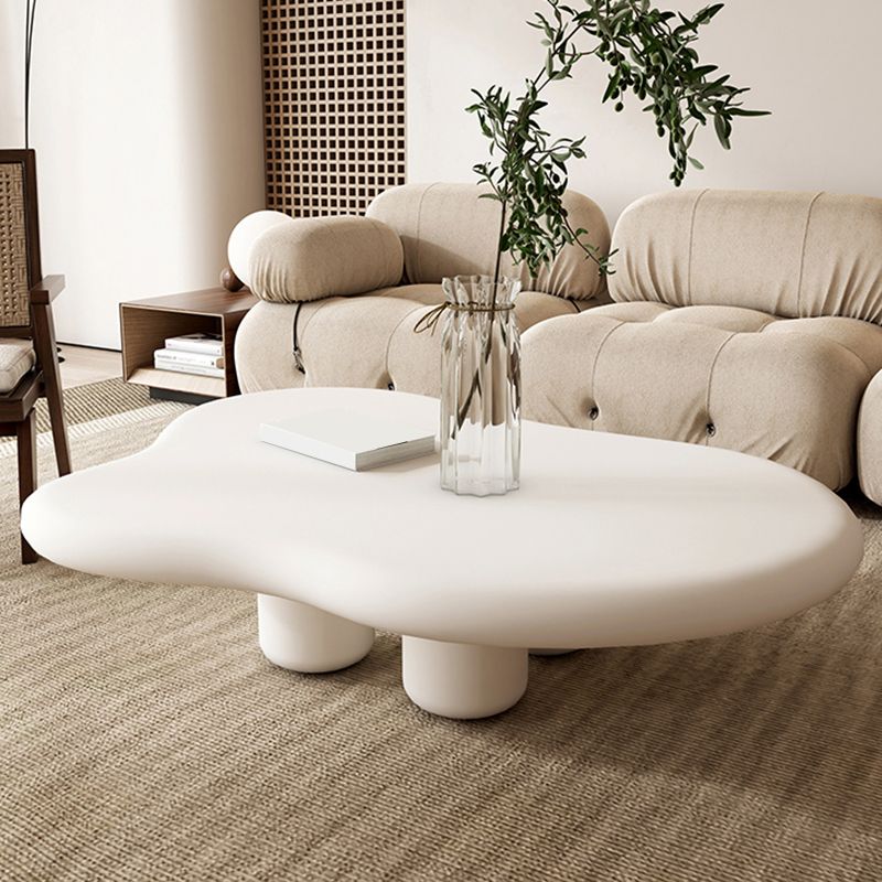 Tavolo da cocktail di caffè in legno scandinavo Forma libera 3 gambe tavolo da cocktail