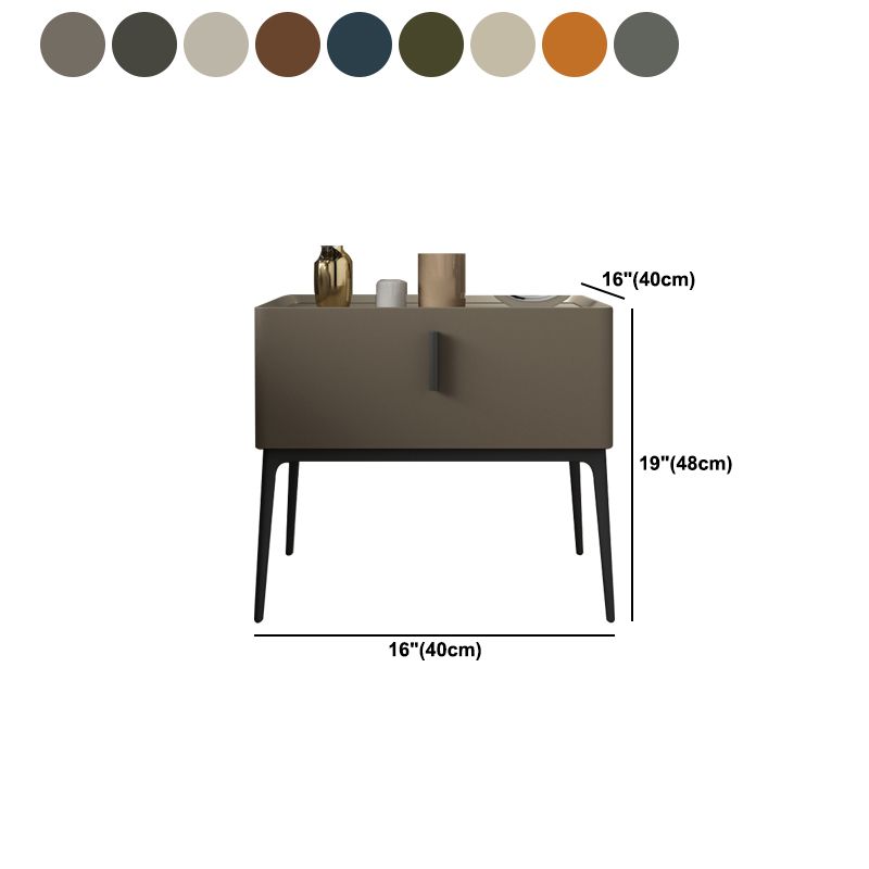 Modern 18 inch H Nightstand Faux Leather 1-ladel nachttafel met benen