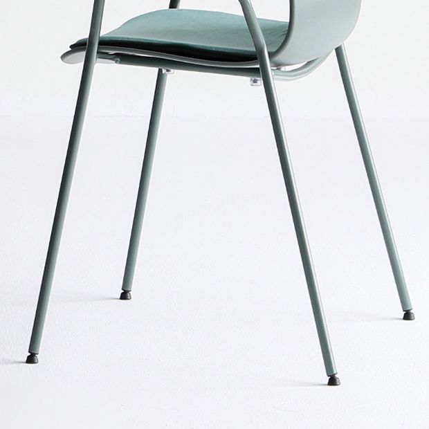 Industrial Plastic Meeting Room Arm Chair Matte Finish Solid Back Dining Chair Clearhalo ' kitchen&dining_furn' 'Dining Chairs' 'Dining Tables & Seating' 'dining_chair' 'furn' 'furn_dining_chair' 'Furniture' 'furniture_dining_chair' 'Kitchen & Dining Furniture' 'kitchen' 1200x1200_21ba2361-9d25-474f-b6d1-af43ce84a653