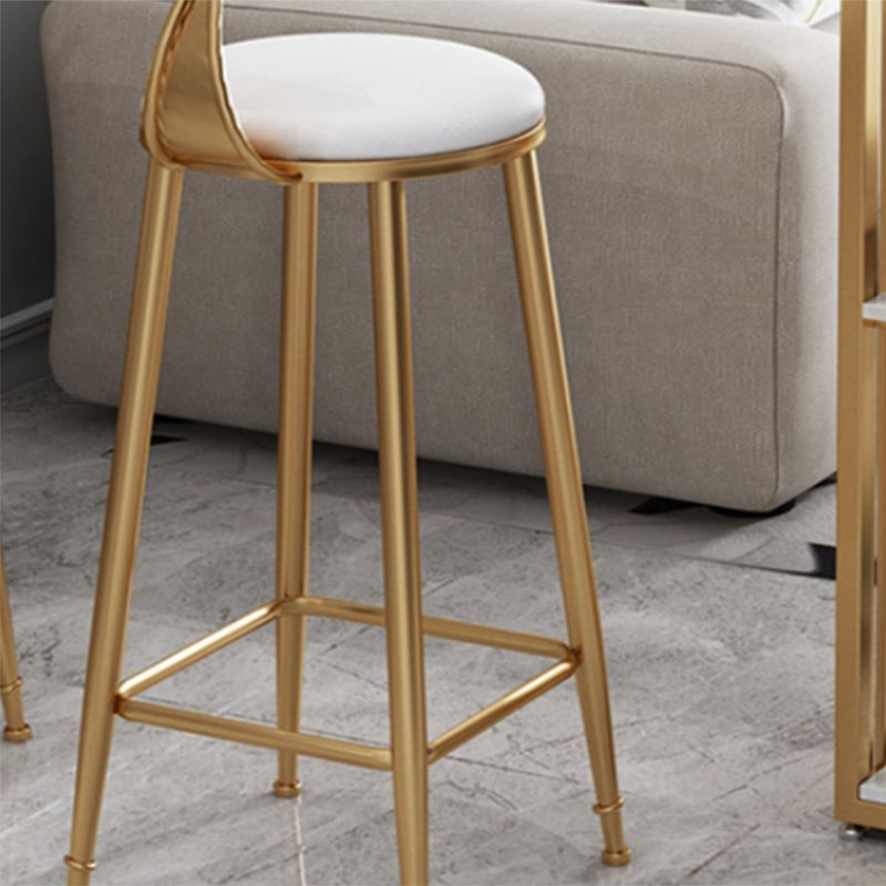 Faux Leather Armless Counter Stool Glam Style Round Low Back Bar Stool Clearhalo 'Bar Furniture' 'Bar Stools' 'bar_stools' 'furn' 'furn_bar_stools' 'Furniture' 'Kitchen & Dining Furniture' 1200x1200_21f5b810-82c3-4409-9d40-1e843a927d84