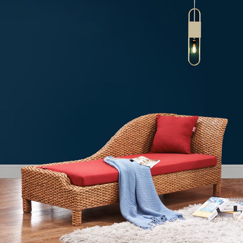 Sillón Chaise Lounge de ratán Chaise tapizado con un brazo