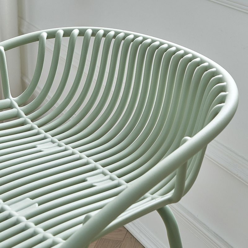 Moderne plastic voorgevormde stoel IJzeren Base voetstoel kruk voor woonkamer