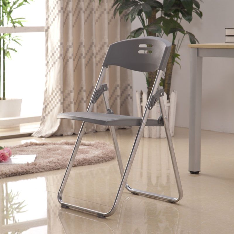 Sedia conferenza imbottita moderna senza braccio.