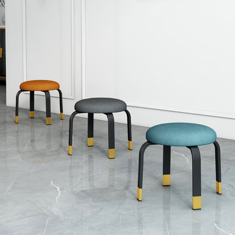 Fabric Round Water Resistant Ottoman Modern Solid Color Metal Frame Ottoman Clearhalo 'furn' 'furn_ottomans_poufs' 'Furniture' 'Living Room Furniture' 'Ottomans & Poufs' 'ottomans_poufs' 1200x1200_2298b493-4f9a-4894-a140-c7c0958142da