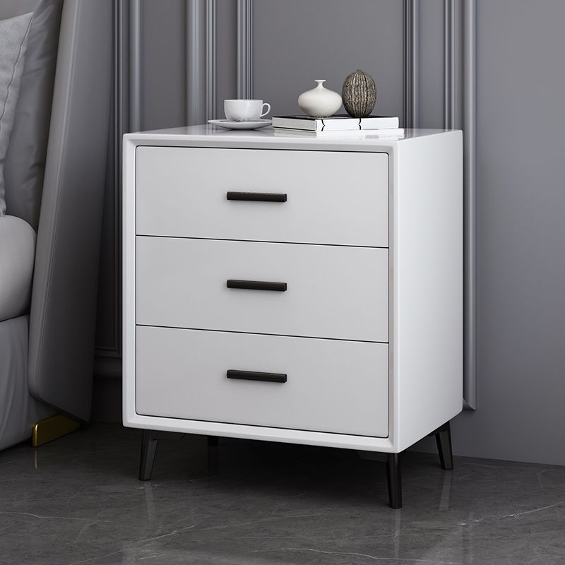 Comodino da letto antico notturno contemporaneo con gambe