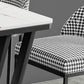 Gepolsterter Barhocker im modernen Stil mit niedriger Rückenlehne und Fußstütze