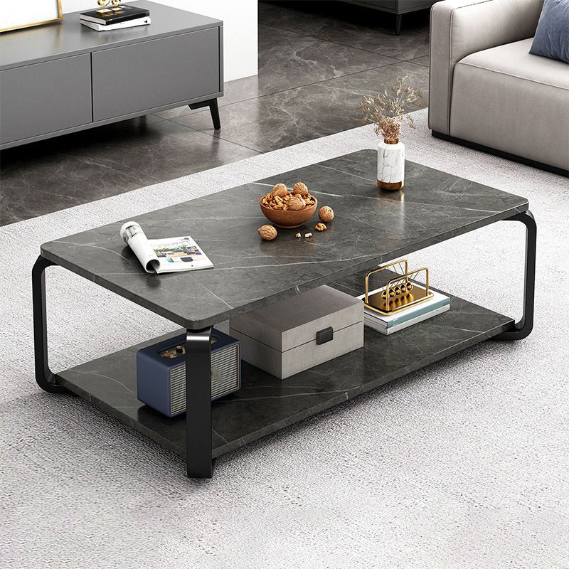 Table basse rectangulaire blanche et noire en faux marbre, base carrée à 4 pieds, style moderne