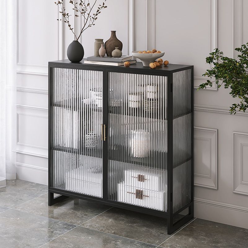 Serveur de restauration en métal moderne