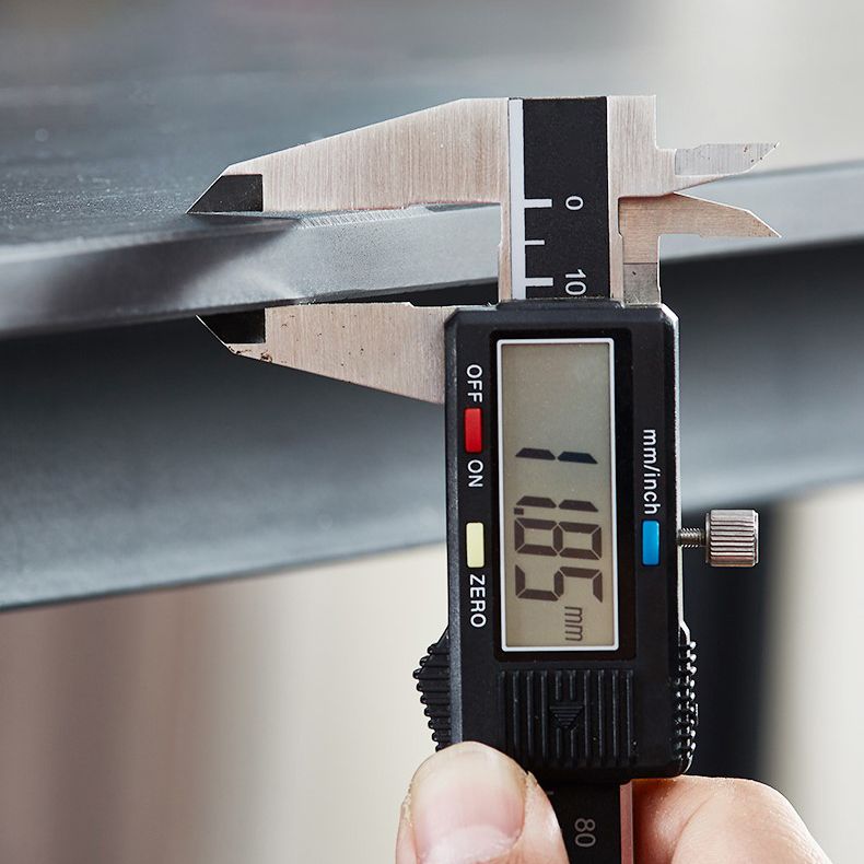 Table à manger en pierre péout