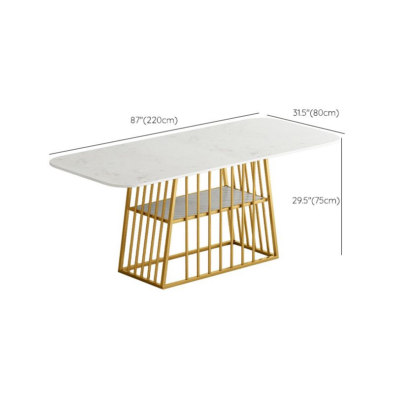 Table en métal et en pierre