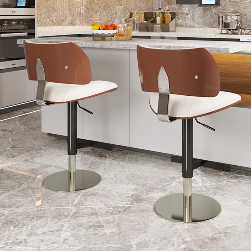 Tabouret de comptoir de randonnée de barre de métal de style glam pour le salon