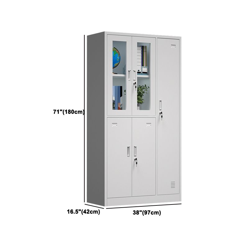 Grijze metalen kast voor badkamer moderne opbergkast met scharnierende deur