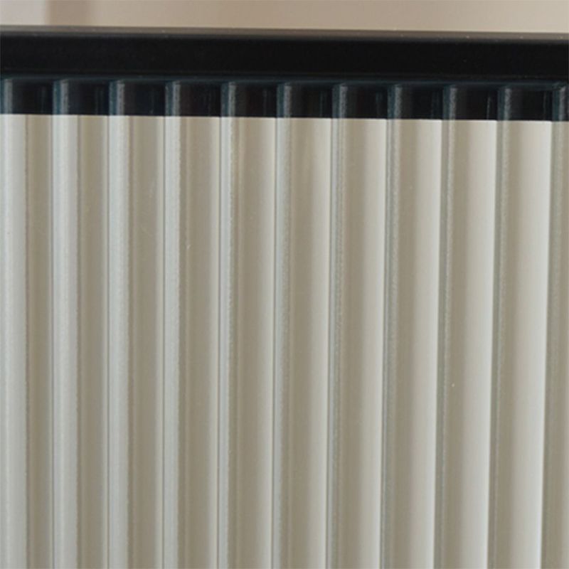 Puertas de vidrio de gabinete de curiosidad de metal contemporáneo Gabinete de buffet para comedor