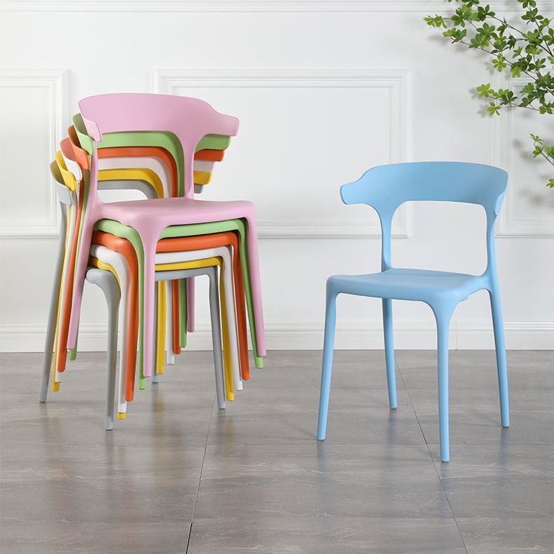 Nordic Stackable Backrest Acrylic Chair with Acrylic Legs for Dining Room