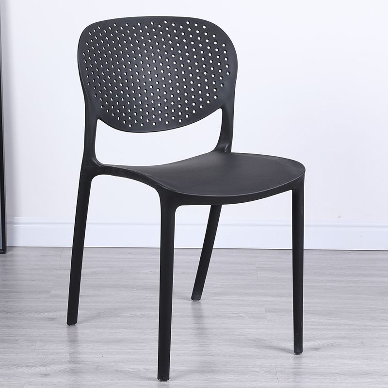 Chaise latéral d'empilement en plastique de style moderne