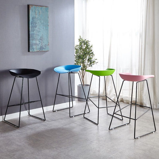 Scandinavian Coffee Shop Footrest Stool Matte Finish Plastic Bar Stool Clearhalo 'Bar Furniture' 'Bar Stools' 'bar_stools' 'Furniture' 'furniture_bar_stools' 'Kitchen & Dining Furniture' 1200x1200_24d96906-084c-4e35-ac61-3dfc34152949